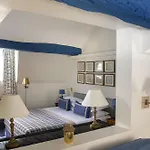 Le Relais Saint Honore Paris