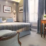 Le Relais Saint Honore Hotel 4*