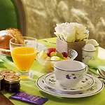 Hotel Le Relais Saint Honore