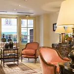 Le Relais Saint Honore Hotel