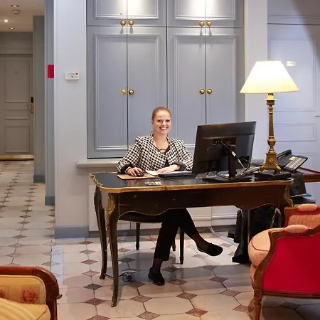 Le Relais Saint Honoré 4* Parigi