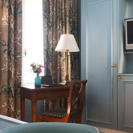 Hotel Le Relais Saint Honoré Parigi