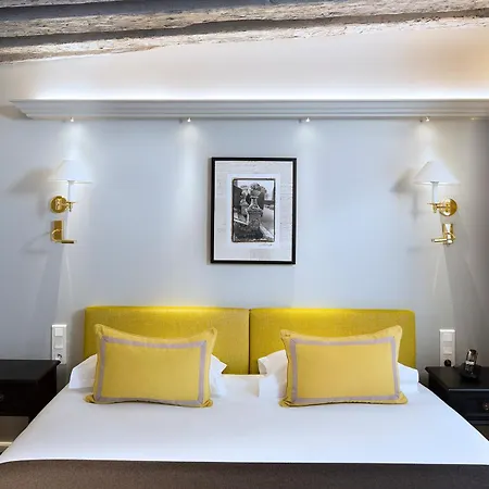 Le Relais Saint Honoré Hotel