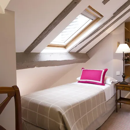Hotel Le Relais Saint Honoré