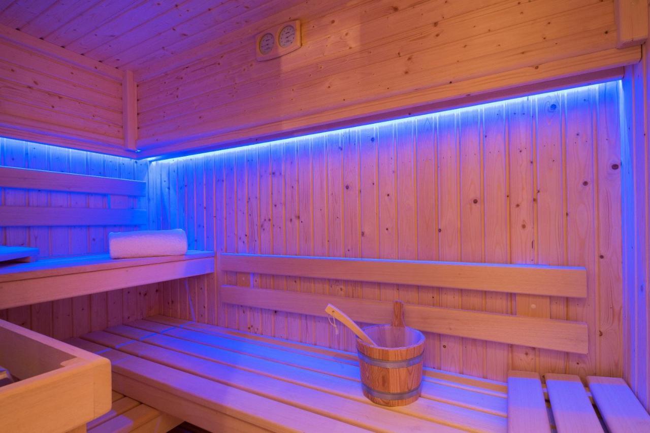 Le Relais Saint Honore Hotel