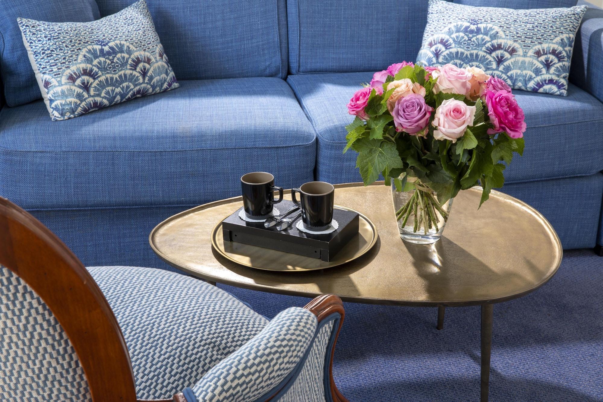 Le Relais Saint Honore Hotel