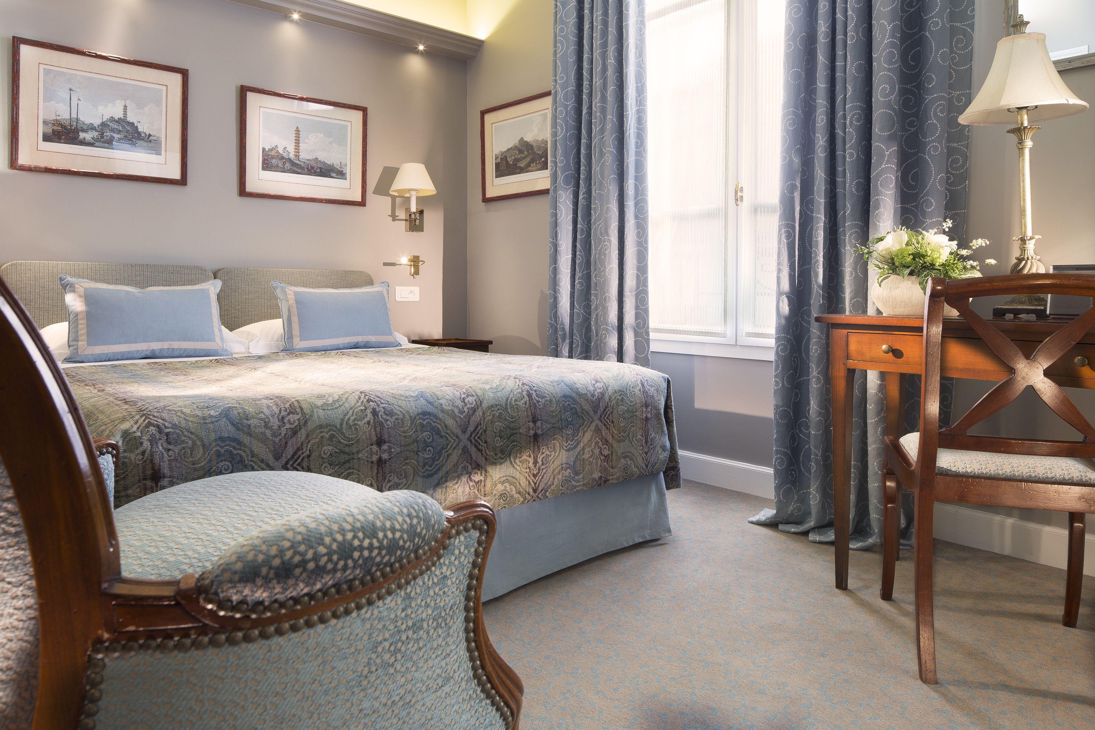 Le Relais Saint Honoré Hotel 4*