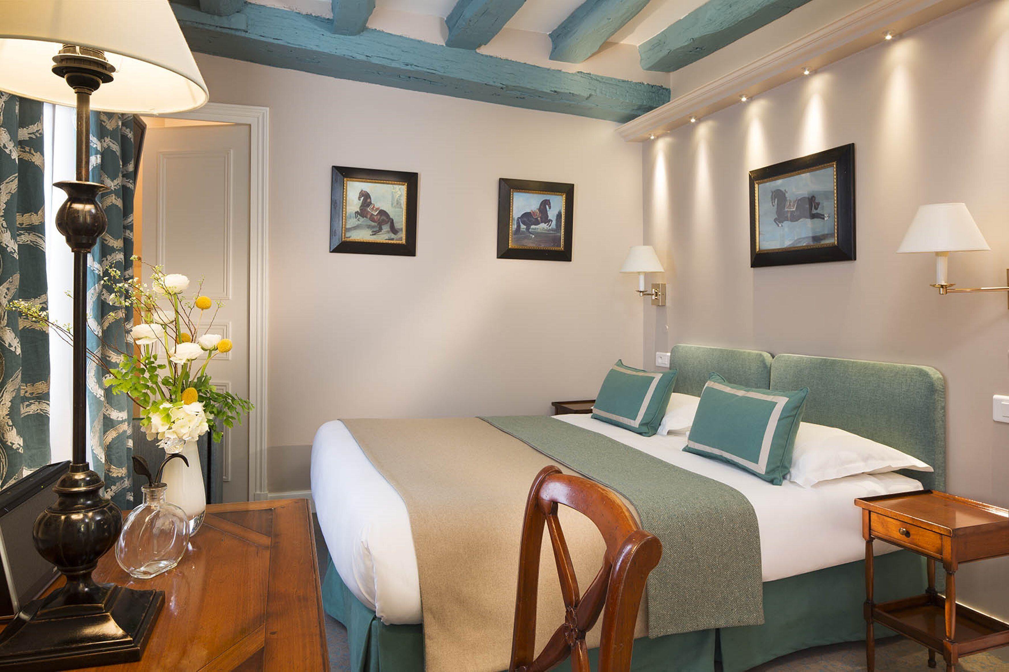 Le Relais Saint Honoré 4*